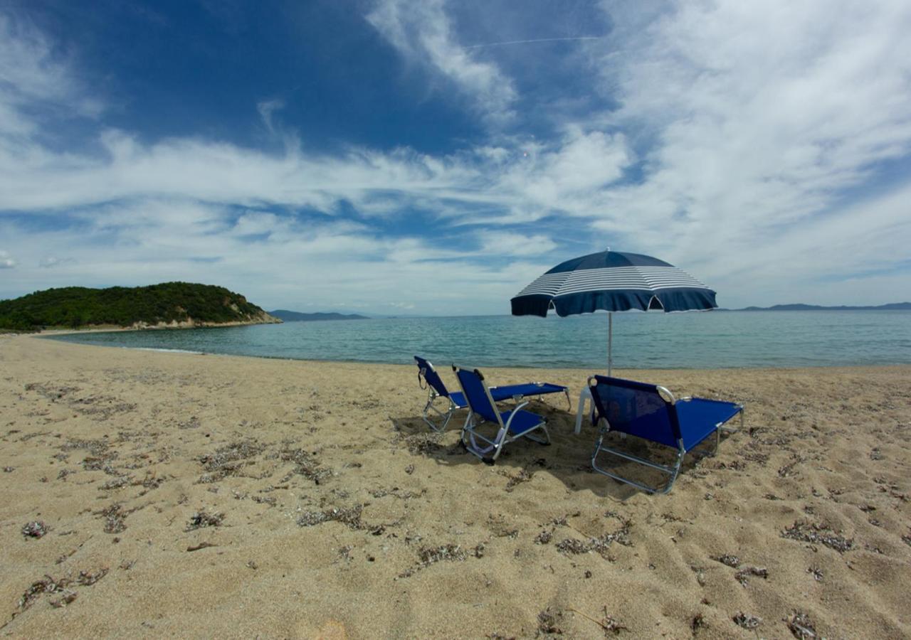 Beachfront Stylish Maisonette In Ierissos Dış mekan fotoğraf