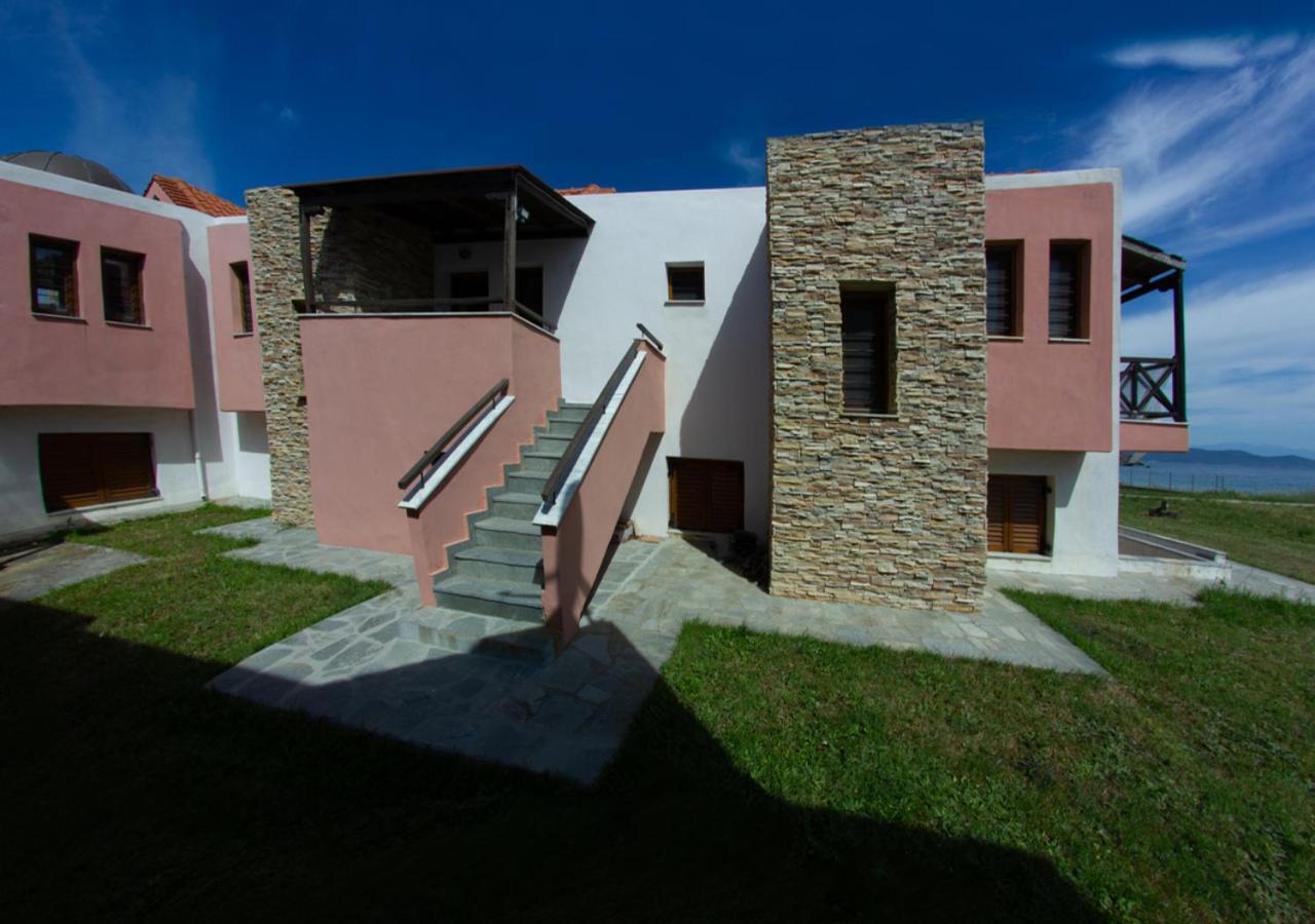 Beachfront Stylish Maisonette In Ierissos Dış mekan fotoğraf