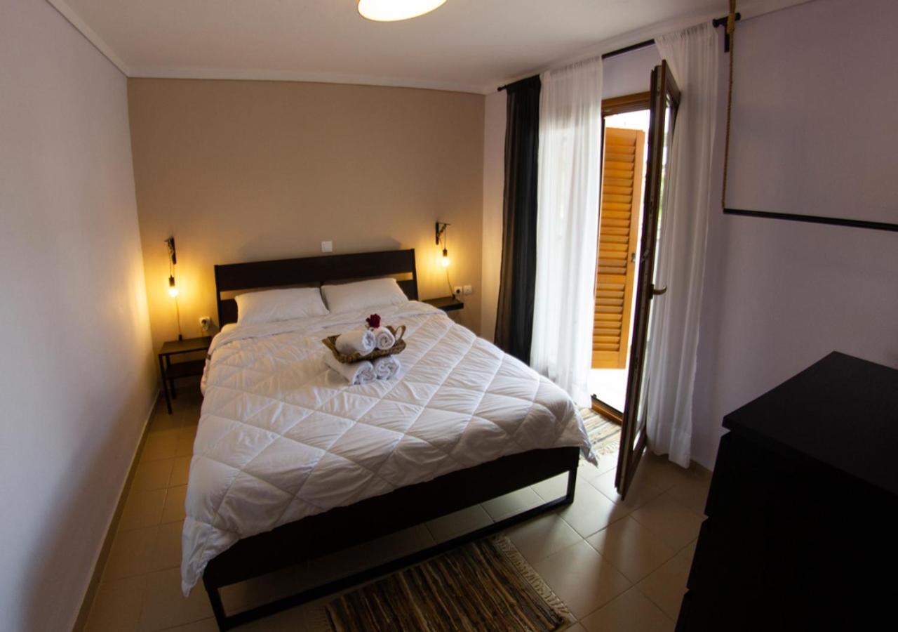 Beachfront Stylish Maisonette In Ierissos Dış mekan fotoğraf
