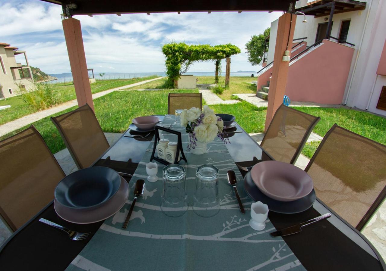 Beachfront Stylish Maisonette In Ierissos Dış mekan fotoğraf
